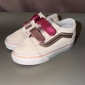 5.5 Toddler Vans Velcro Sneakers in Cream with Pink Accents